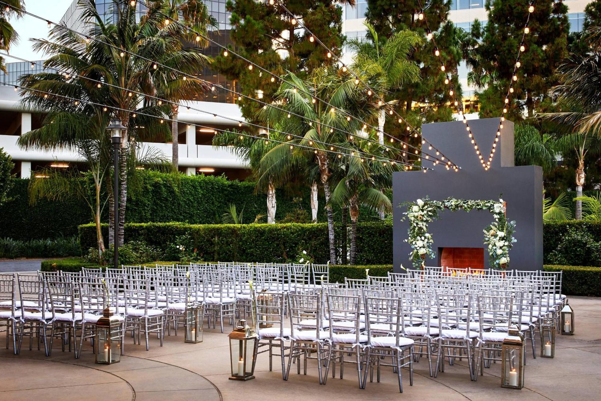 Irvine Marriott Hotel Exterior foto